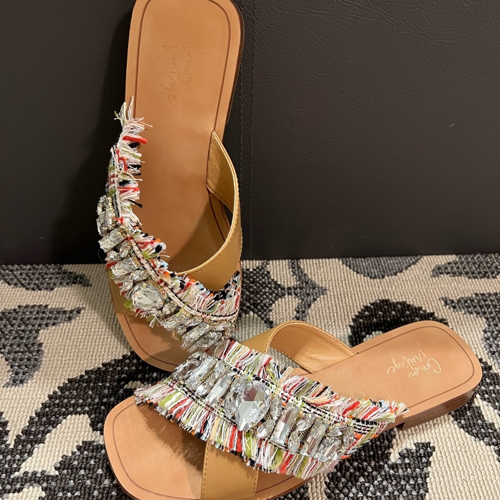 Crown Vintage Sandals Size 9